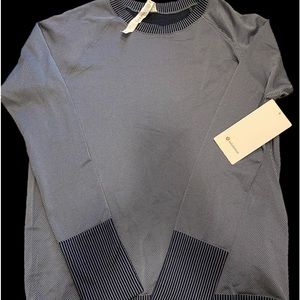 Lululemon Rest Less pull over size 12